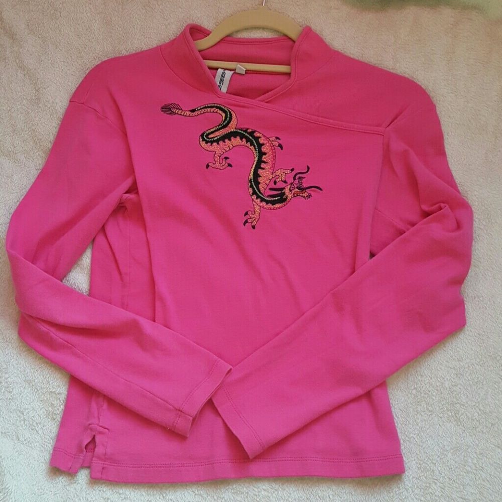 Pink embroidered l/s tee w/Mandarin collar. athleisure